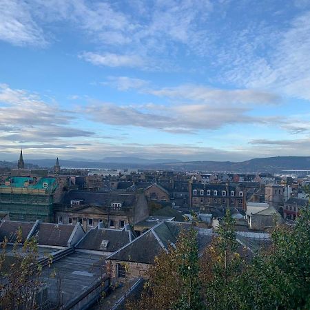 Hill House - Mews Town House, In A Quiet Private Close, In The City Centre Of Inverness. Kültér fotó
