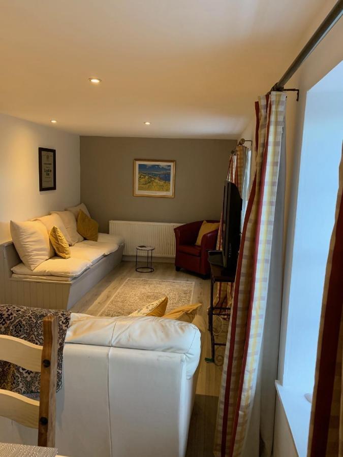 Hill House - Mews Town House, In A Quiet Private Close, In The City Centre Of Inverness. Kültér fotó