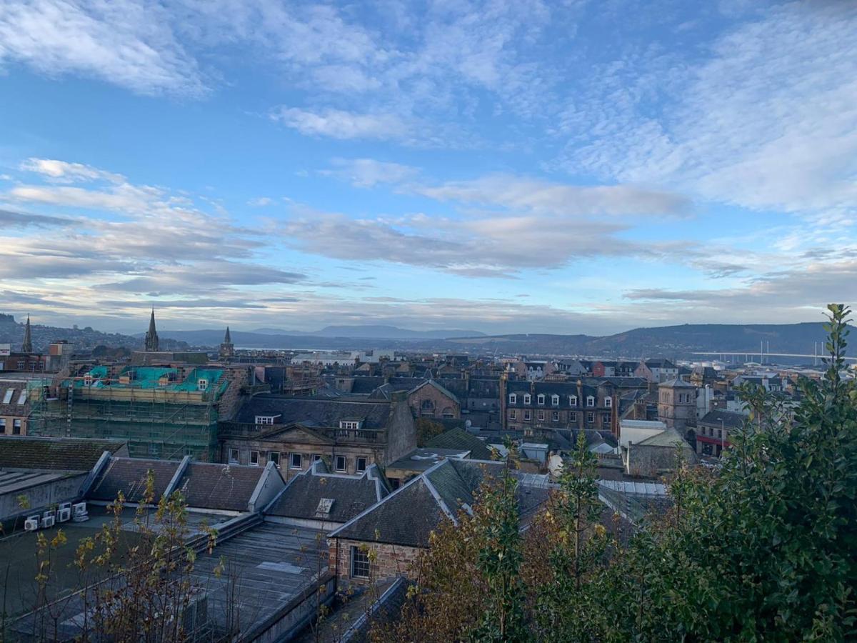 Hill House - Mews Town House, In A Quiet Private Close, In The City Centre Of Inverness. Kültér fotó