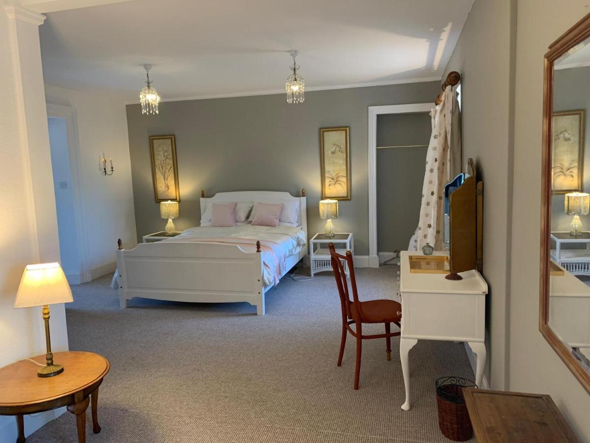 Hill House - Mews Town House, In A Quiet Private Close, In The City Centre Of Inverness. Kültér fotó