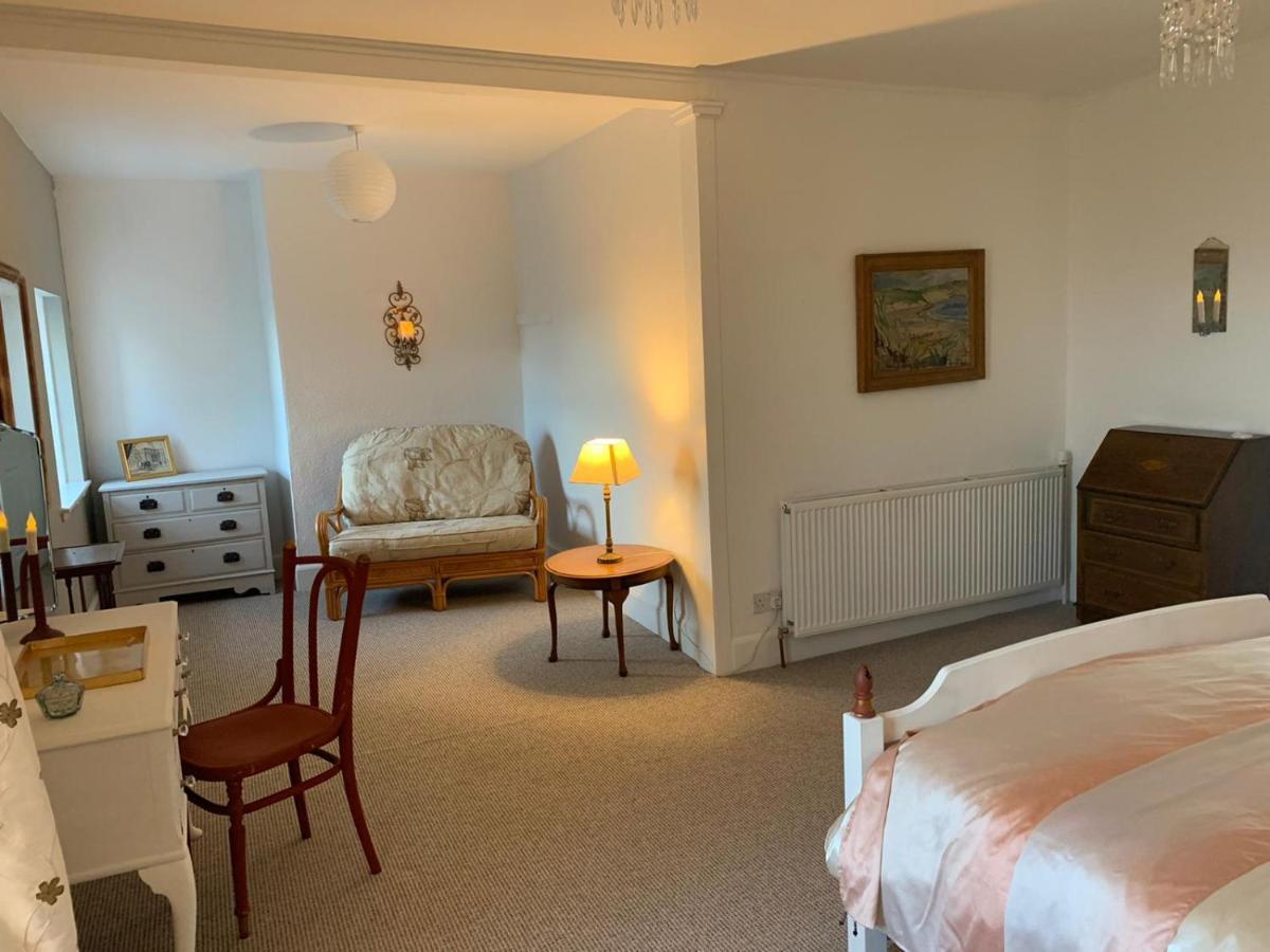 Hill House - Mews Town House, In A Quiet Private Close, In The City Centre Of Inverness. Kültér fotó